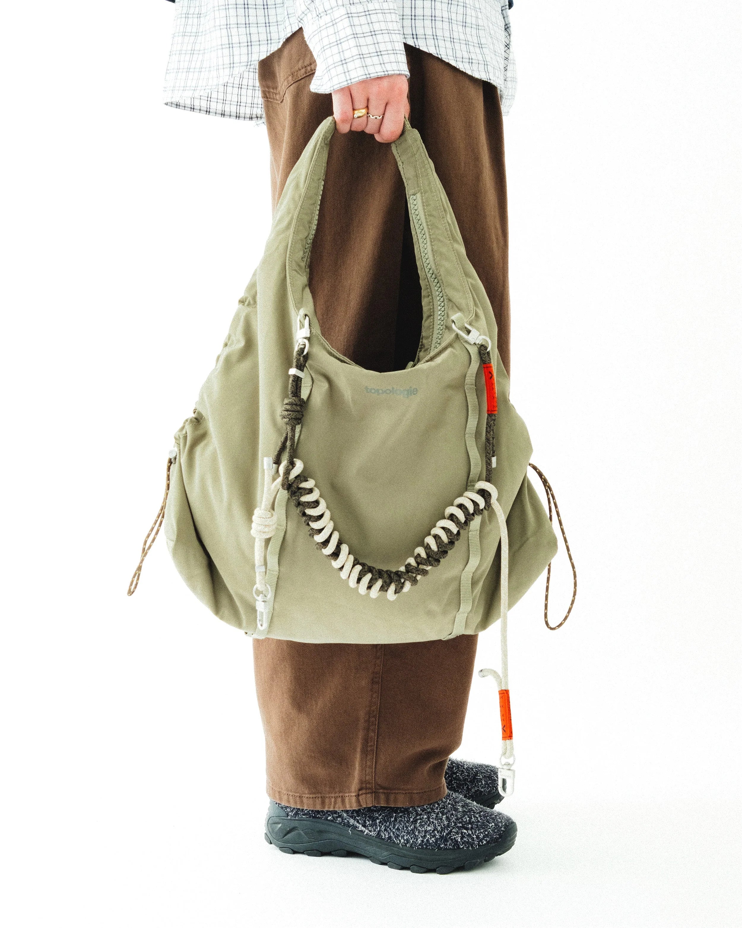 Topologie Cloud Hobo Medium Moss Puffer - ADV Store