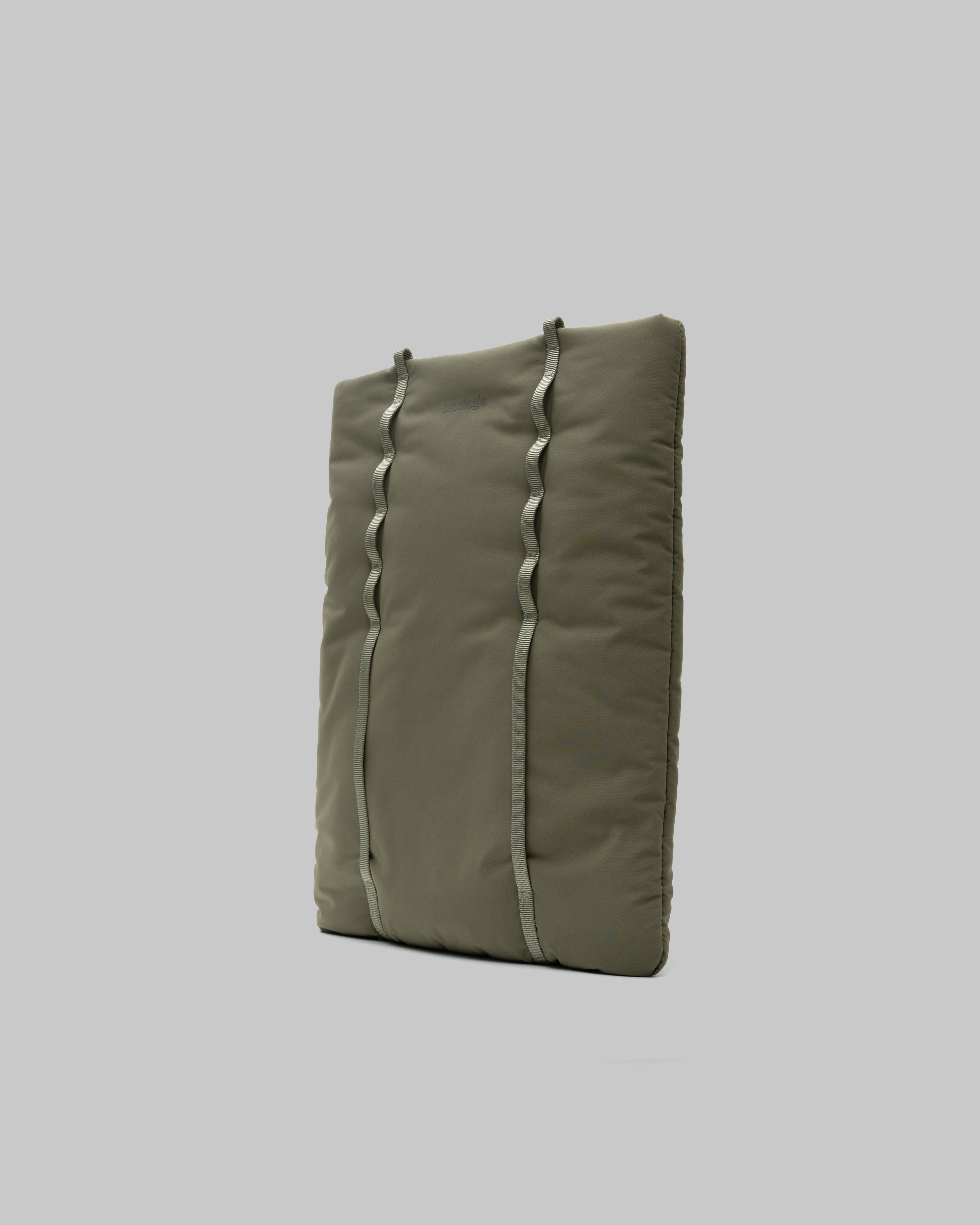 Topologie Wares Bags 16“ Cloud Shopper Moss Tech Sateen - @dv