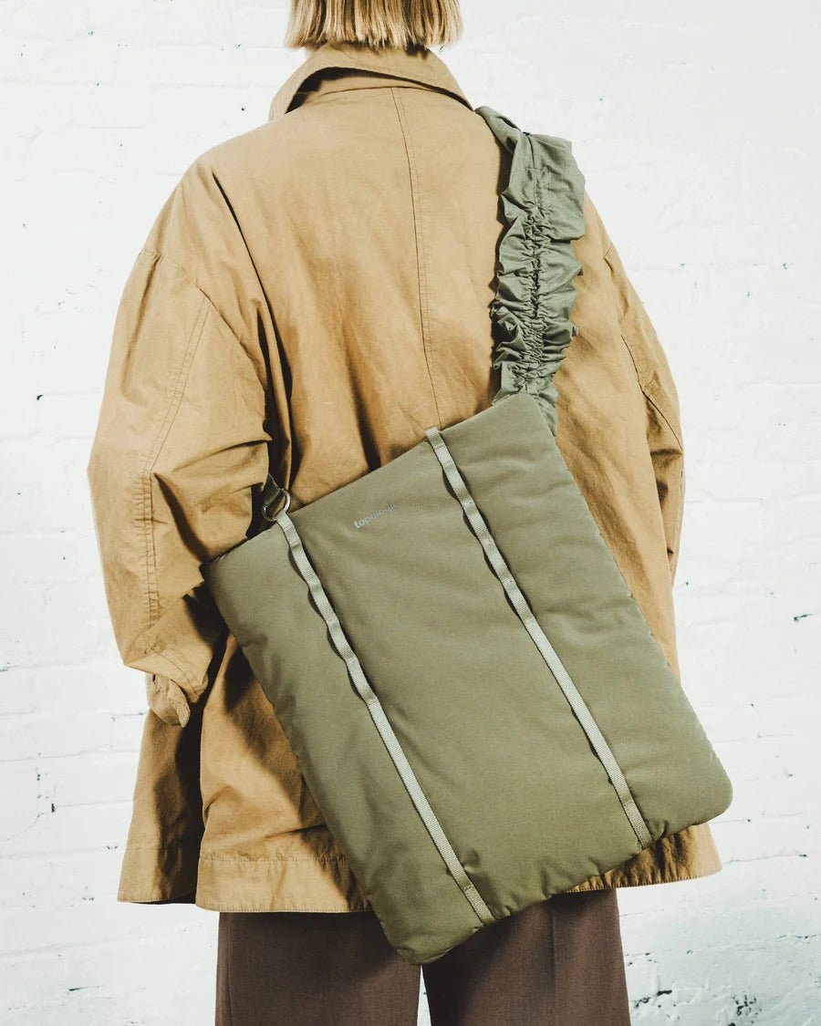 Topologie Wares Bags 16“ Cloud Shopper Moss Tech Sateen - @dv