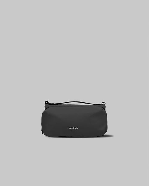 バッグ TOPOLOGIE MOBILITY SACOCHE MEDIUM BLK 81_4100x.jpg?v=1749567456