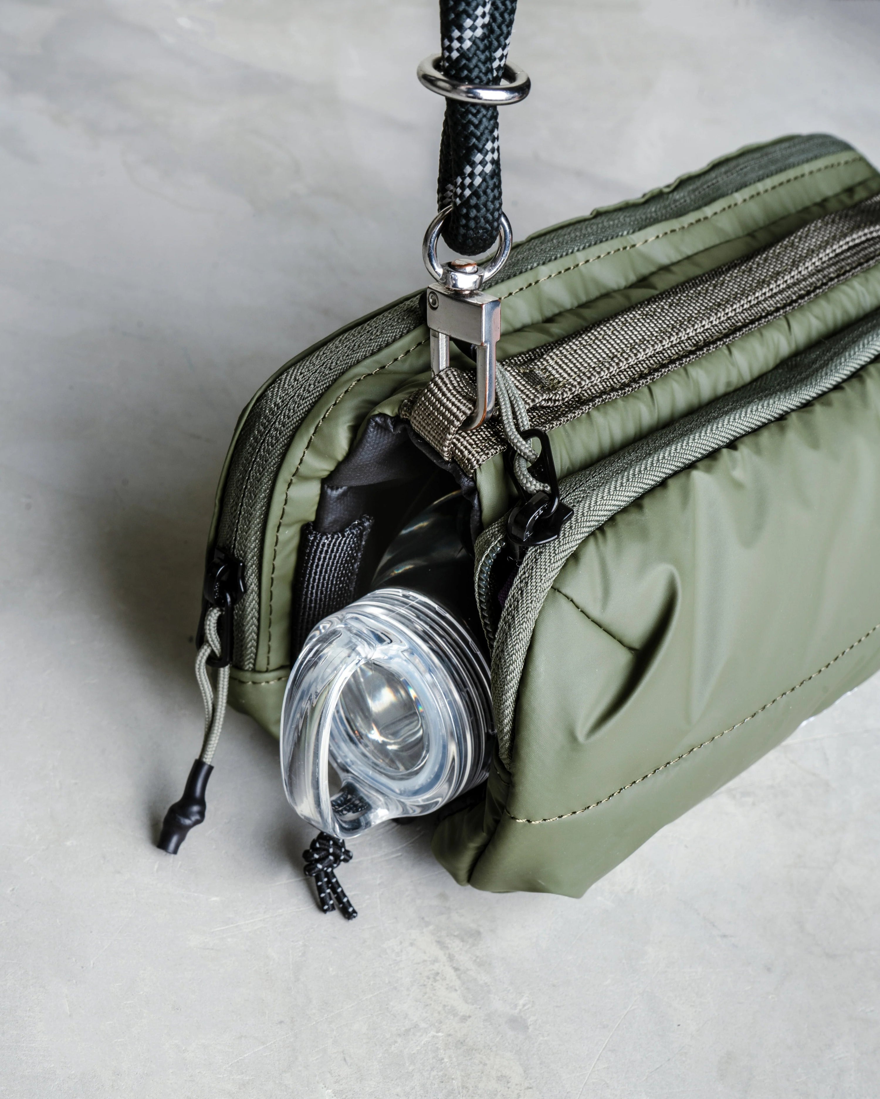 Topologie Wares Bags Bottle Sacoche Medium Moss Puffer - @dv