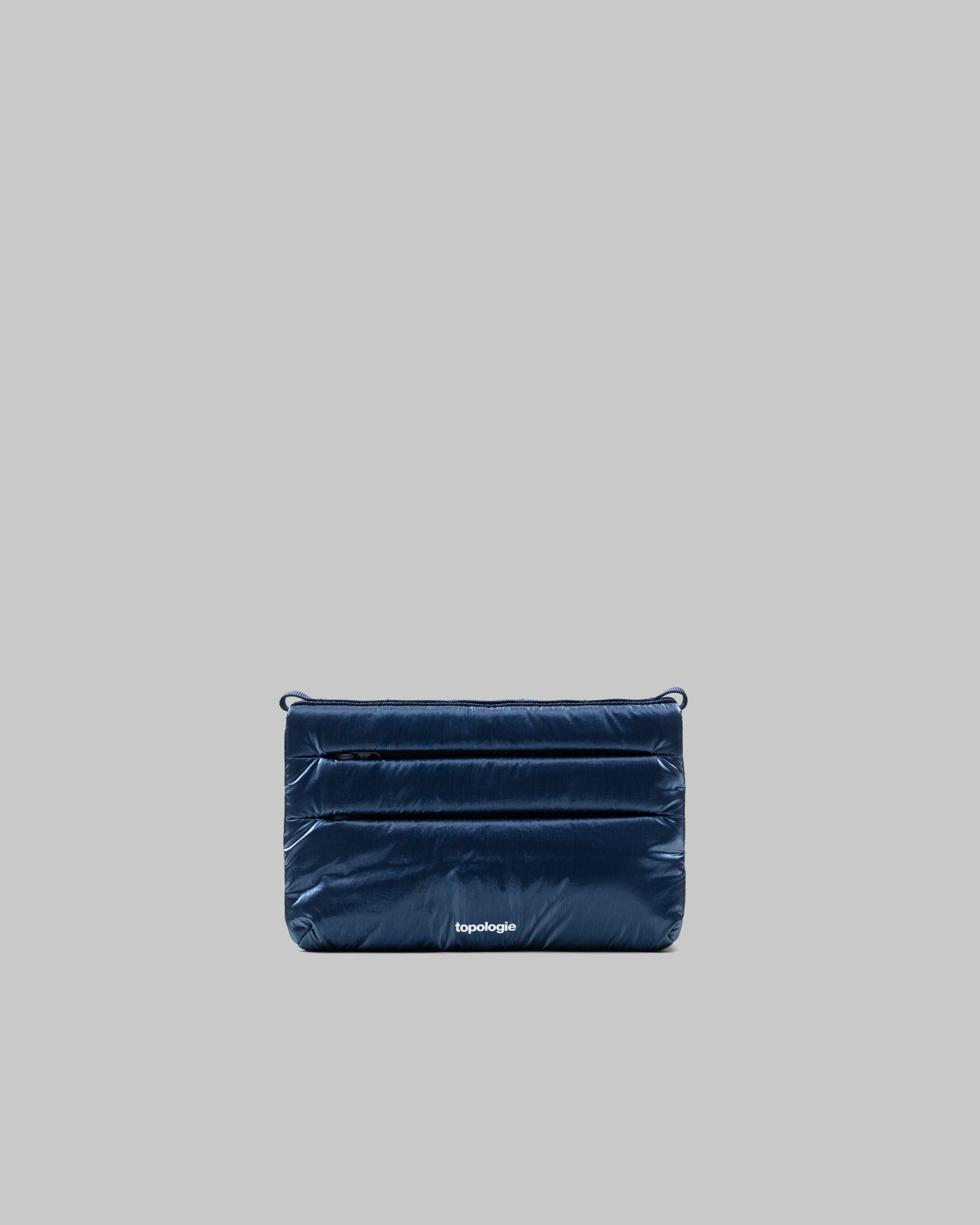 Topologie Wares Bags Flat Sacoche Small Marine Blue Metallic Puffer - @dv